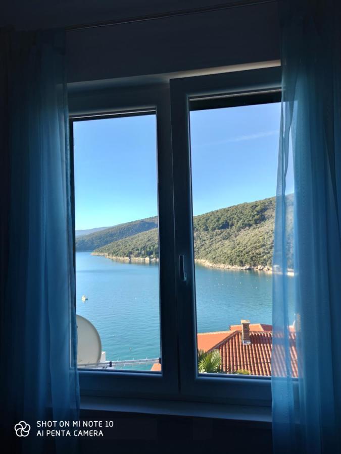Apartment Noemi With A Direct Beach View Rabac Exterior photo